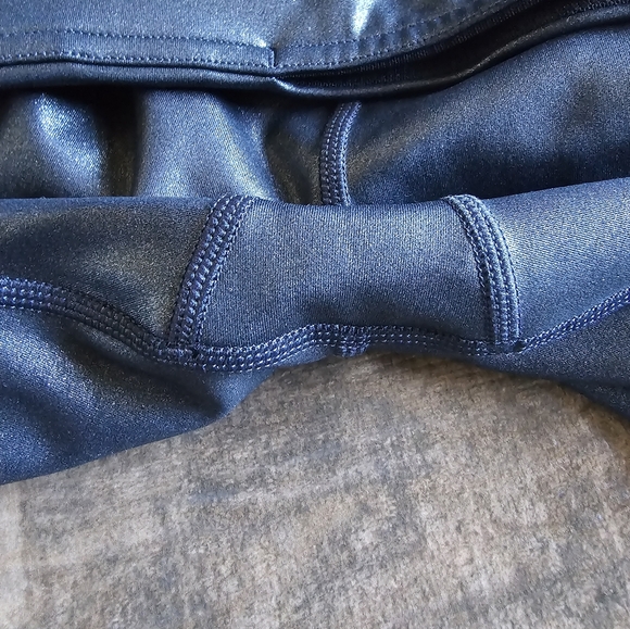 Athleta Elation Ultra High Rise Shimmer Green Leggings Size Small EUC - Picture 11 of 11